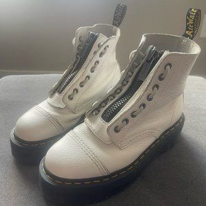 Platform Dr. Marten Boots